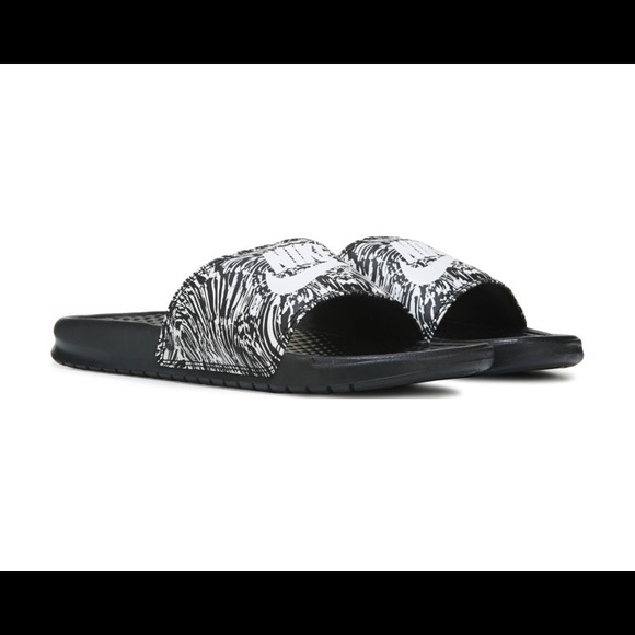 Nike Slides - Picture 1 of 3